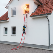 Rettungsleiter mit Aluminium Trittstufen